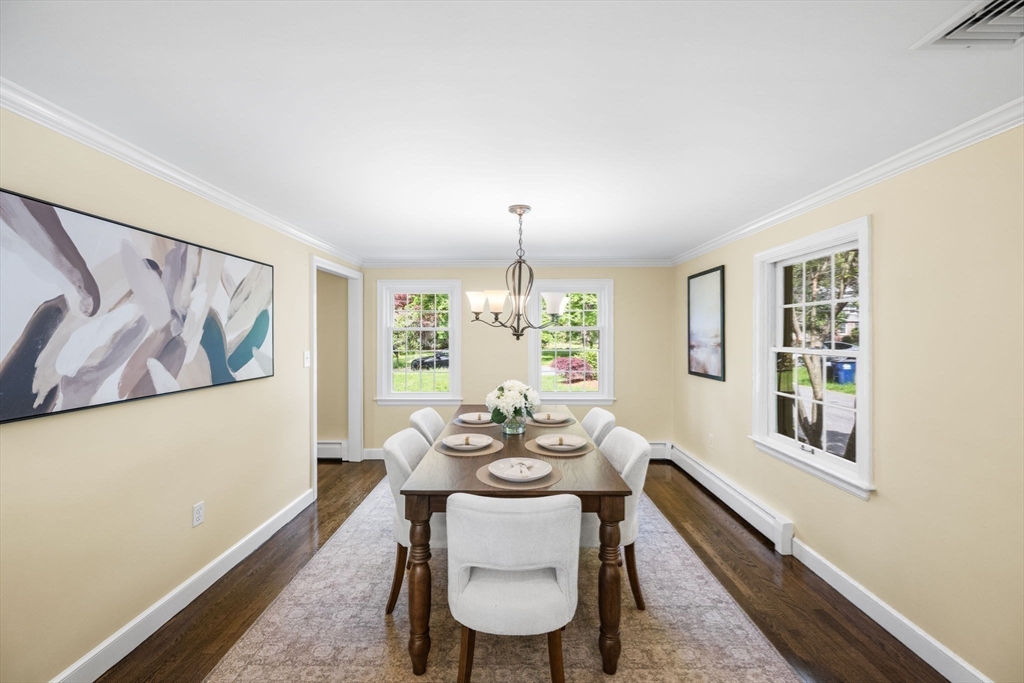 30 Meadow Dr