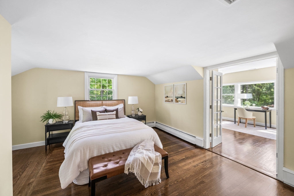 30 Meadow Dr