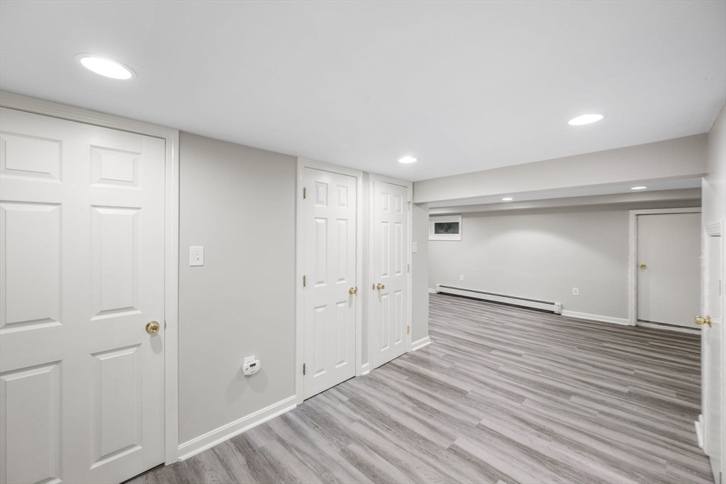 30 Meadow Dr