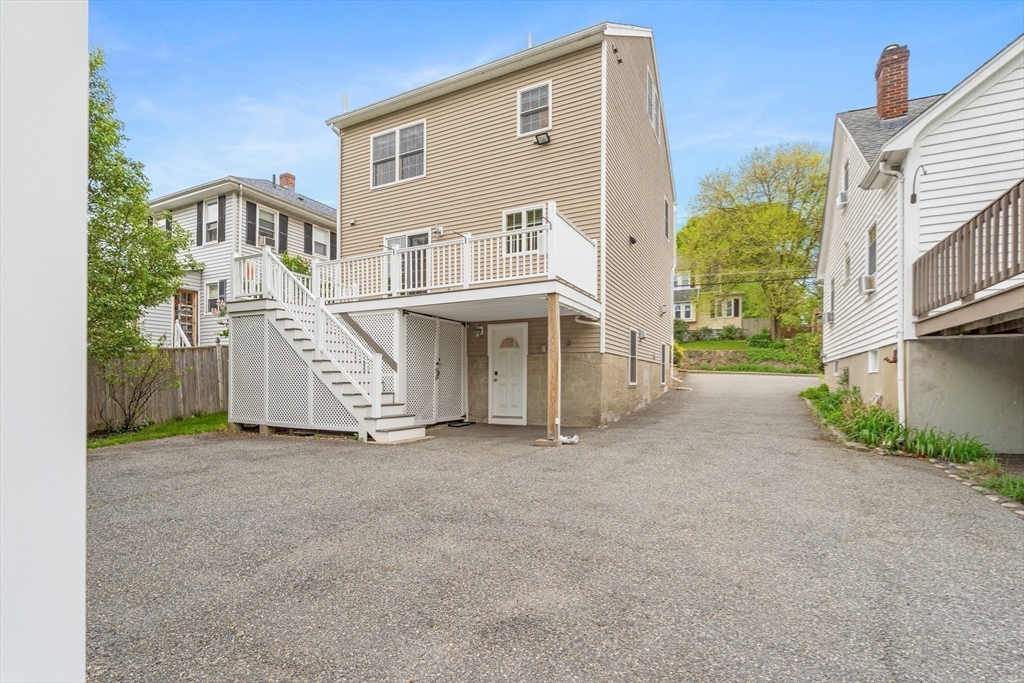 130 Gaston St