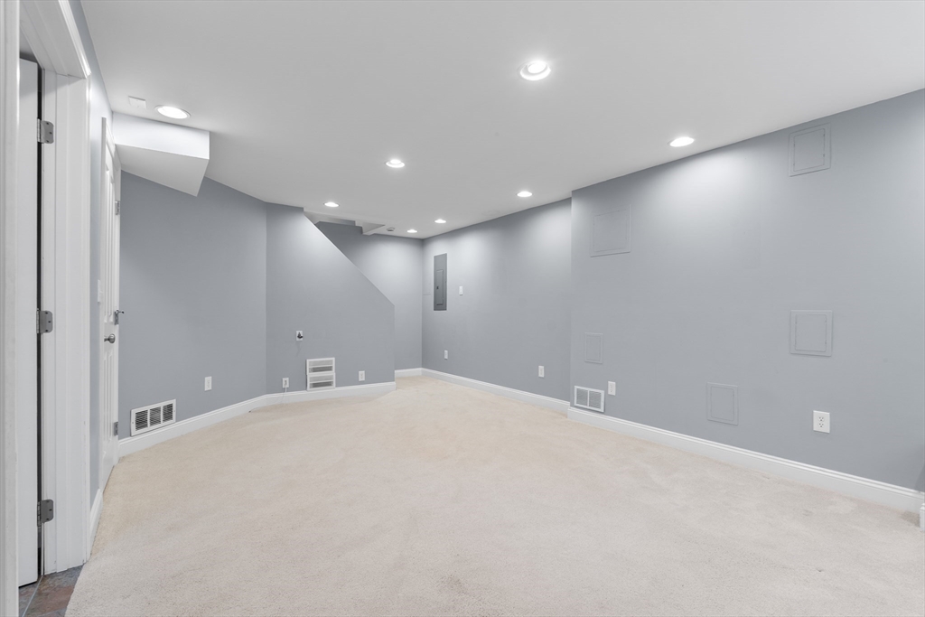 130 Gaston St