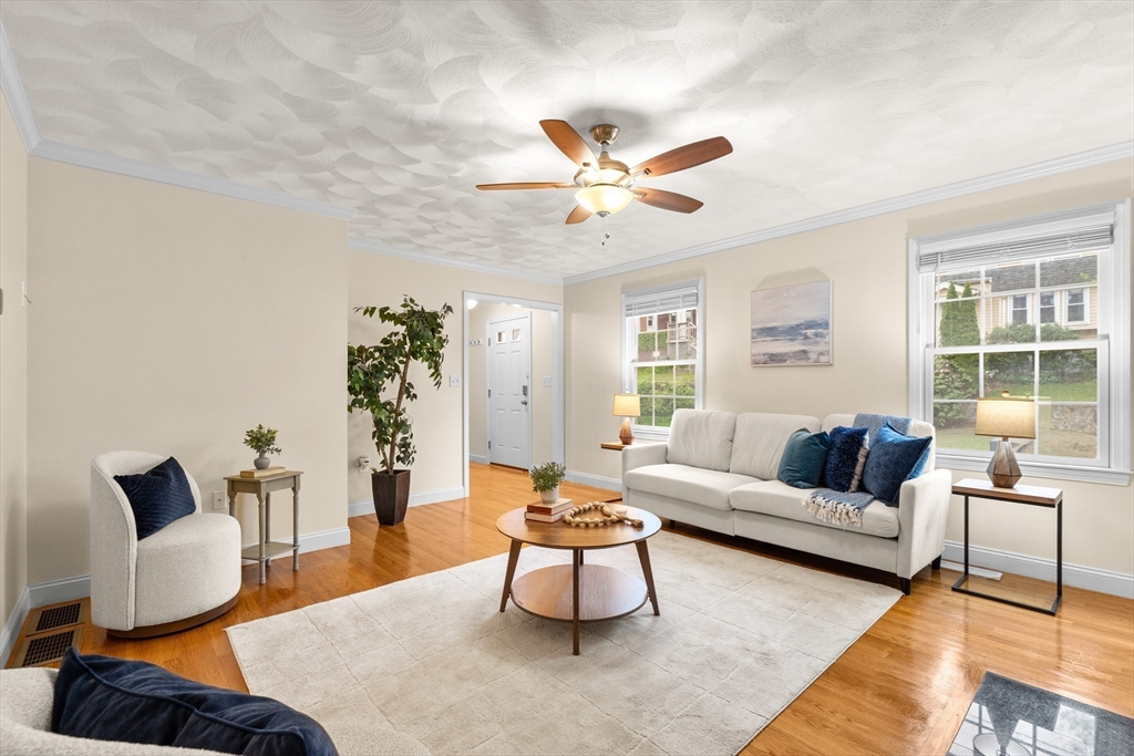 130 Gaston St