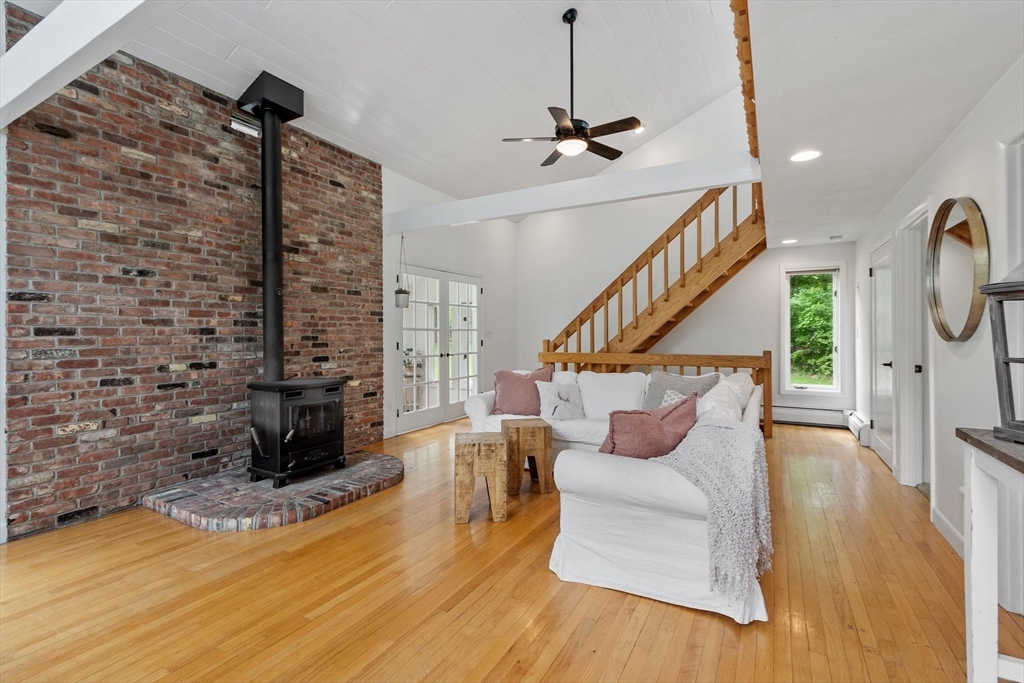 592 Sugar Rd