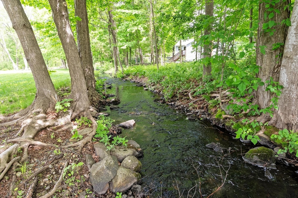 592 Sugar Rd