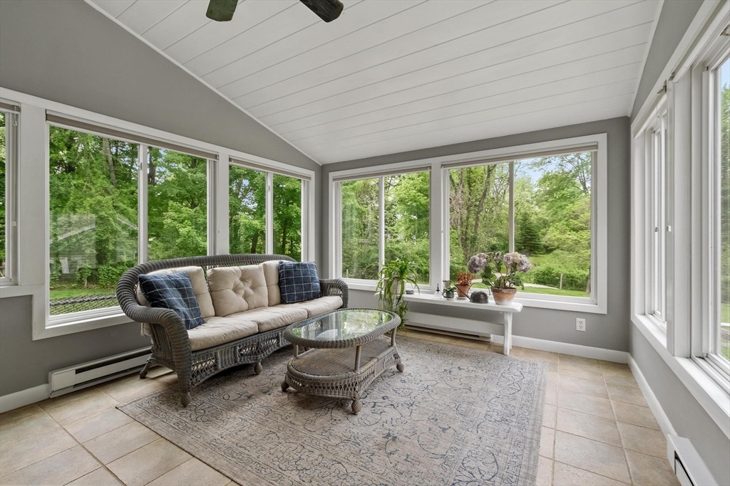 592 Sugar Rd