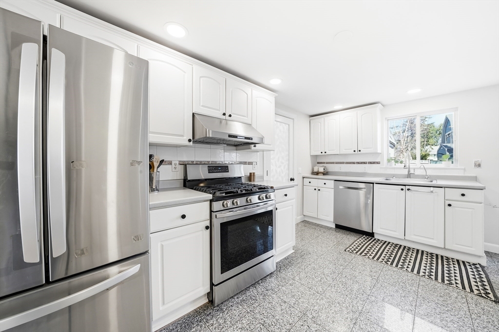 17 Woodhaven Rd