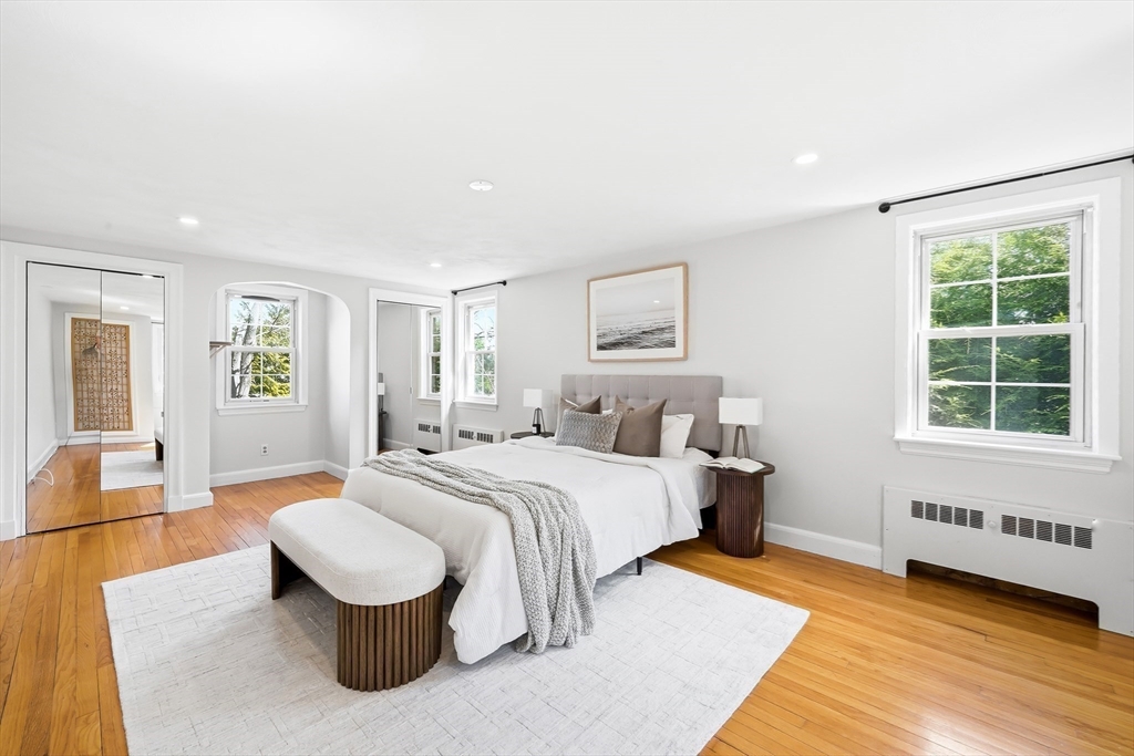 17 Woodhaven Rd