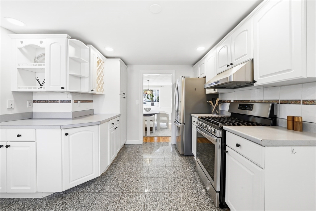 17 Woodhaven Rd