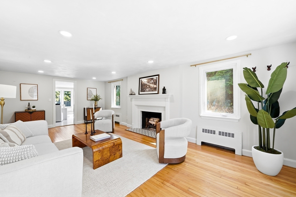 17 Woodhaven Rd