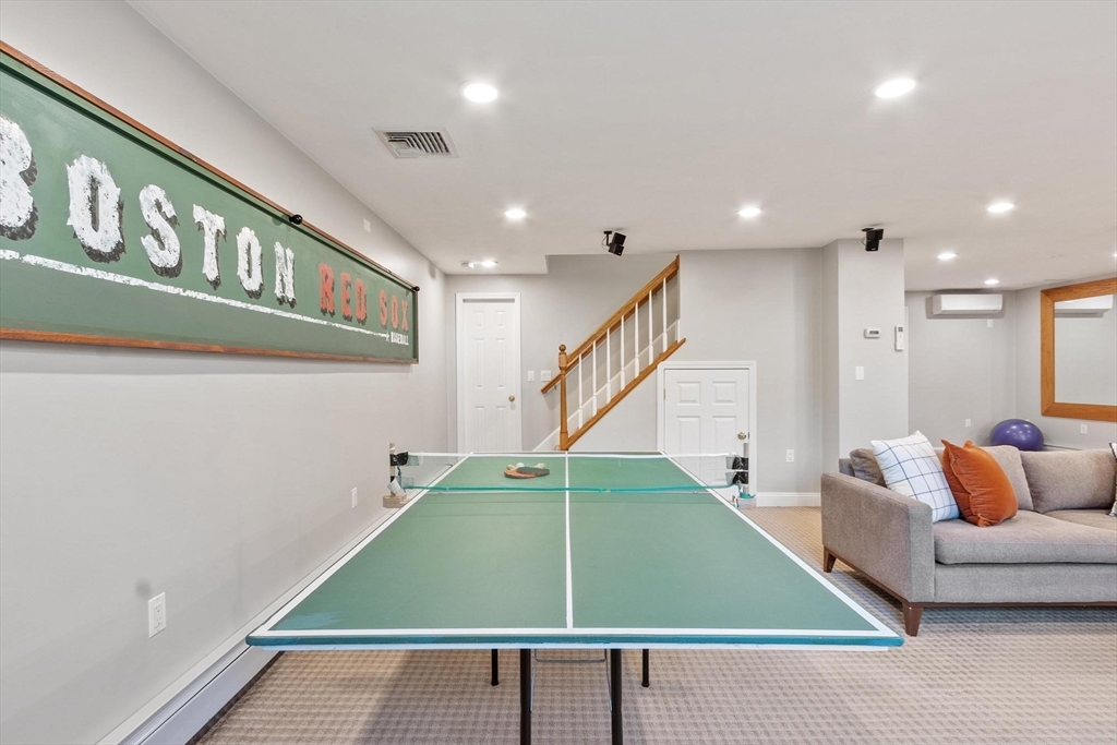 10 John Swift Rd
