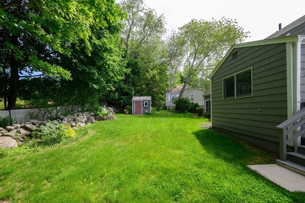 40 Bell Rd