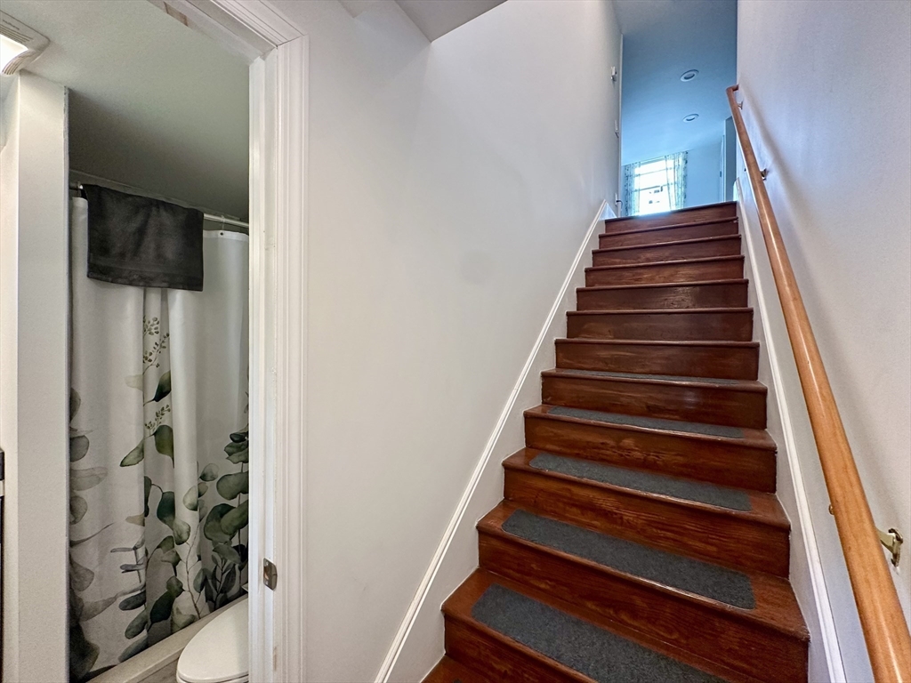 13 Mill St