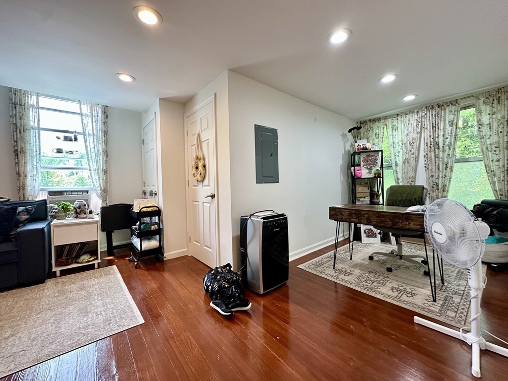 13 Mill St
