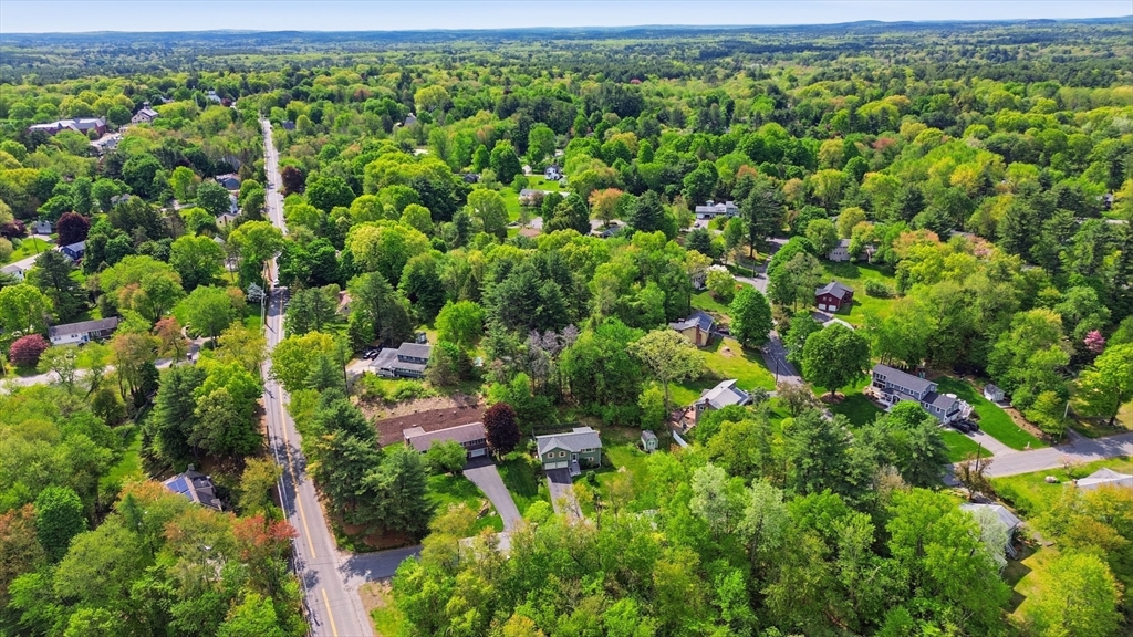 33 Simon Willard Rd