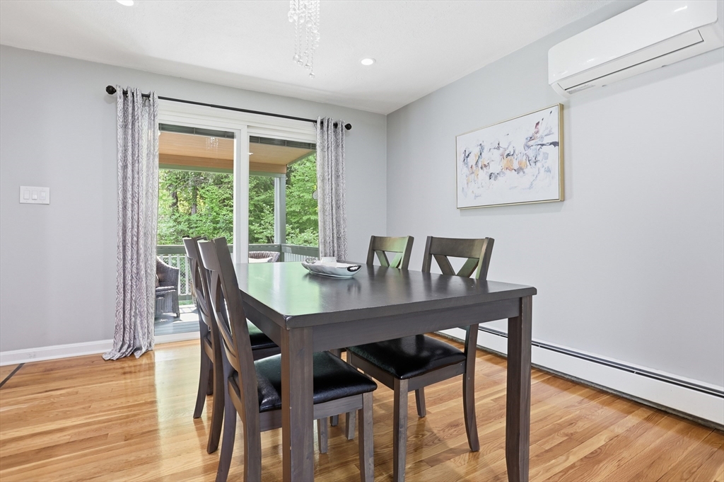 33 Simon Willard Rd