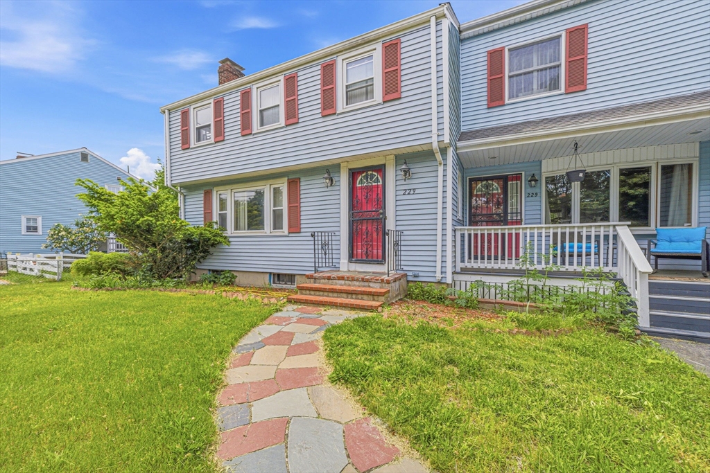 229 Summer St