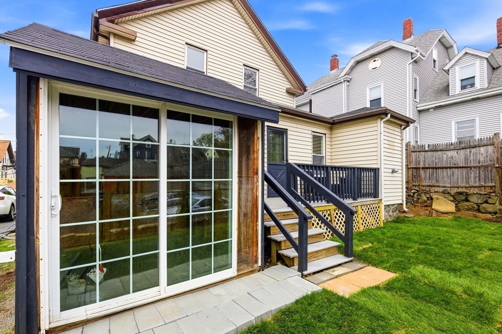 9 Robbins Street
