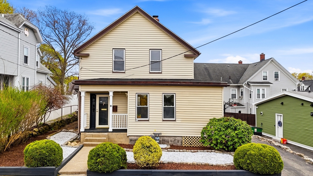 9 Robbins Street