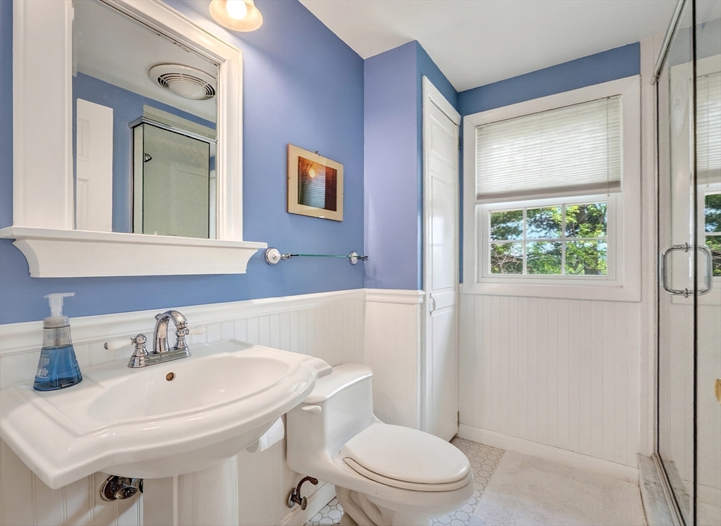 43 Grandview Ave