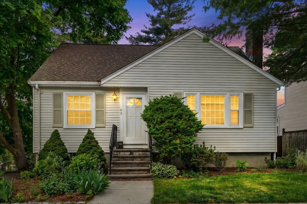 43 Grandview Ave