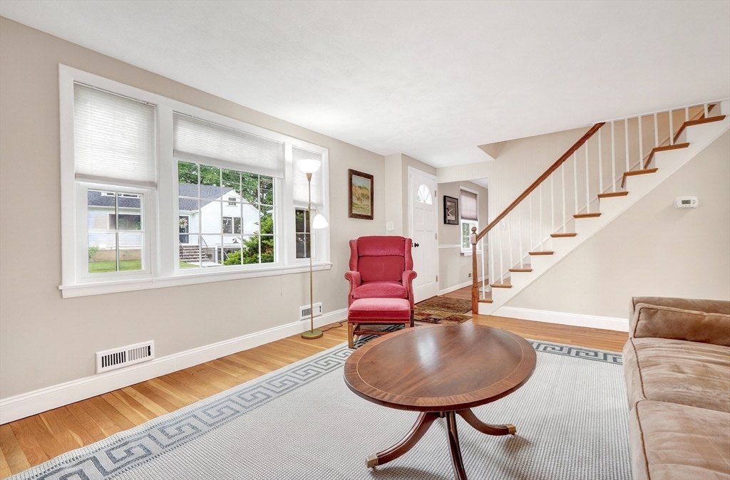 43 Grandview Ave