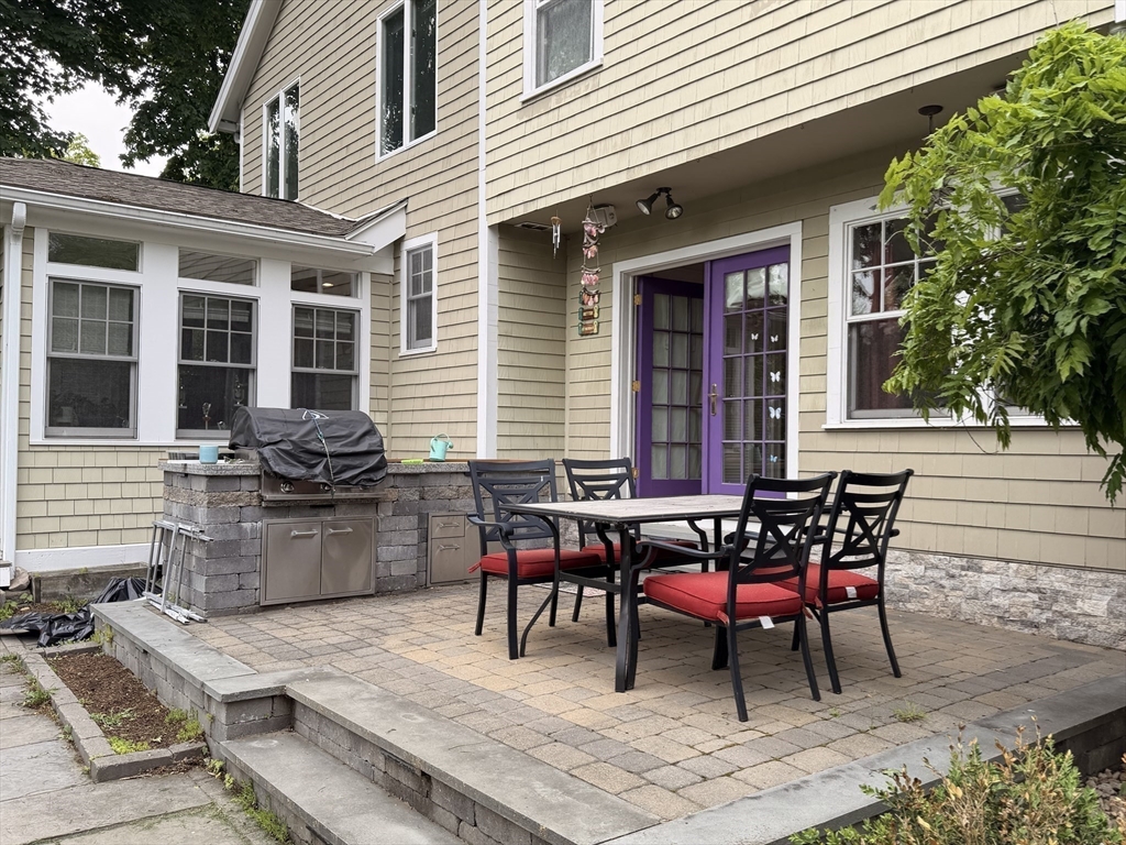 410 Marrett Rd