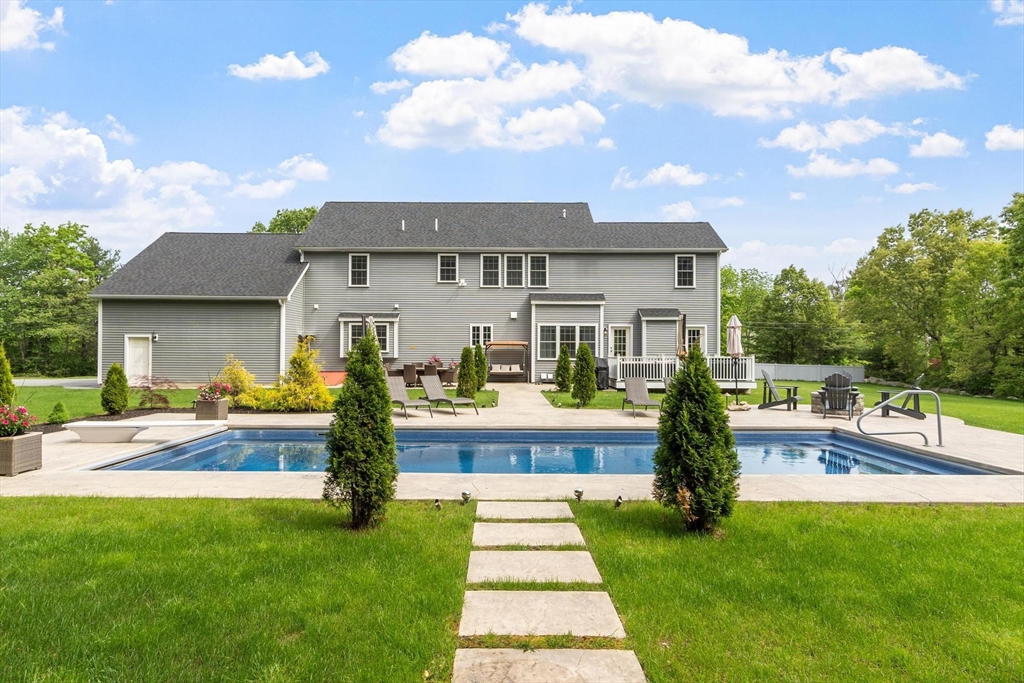 324 Old Harvard Rd