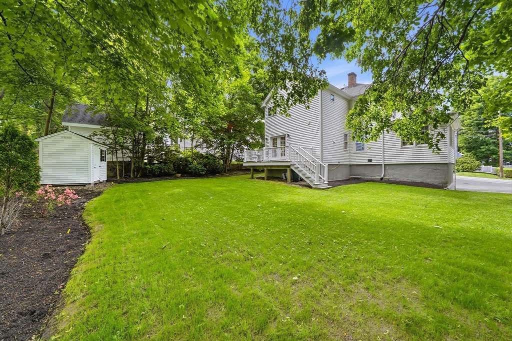 18 Grayson Rd