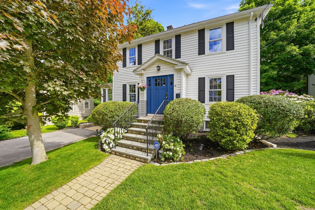 18 Grayson Rd