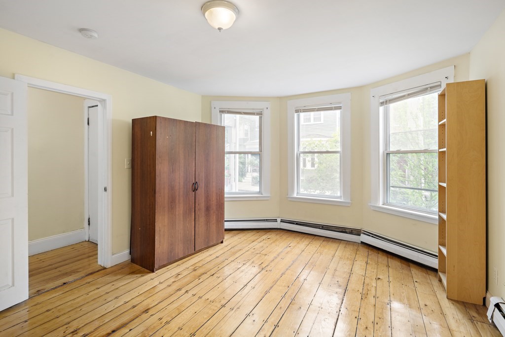64 Pleasant St # 1