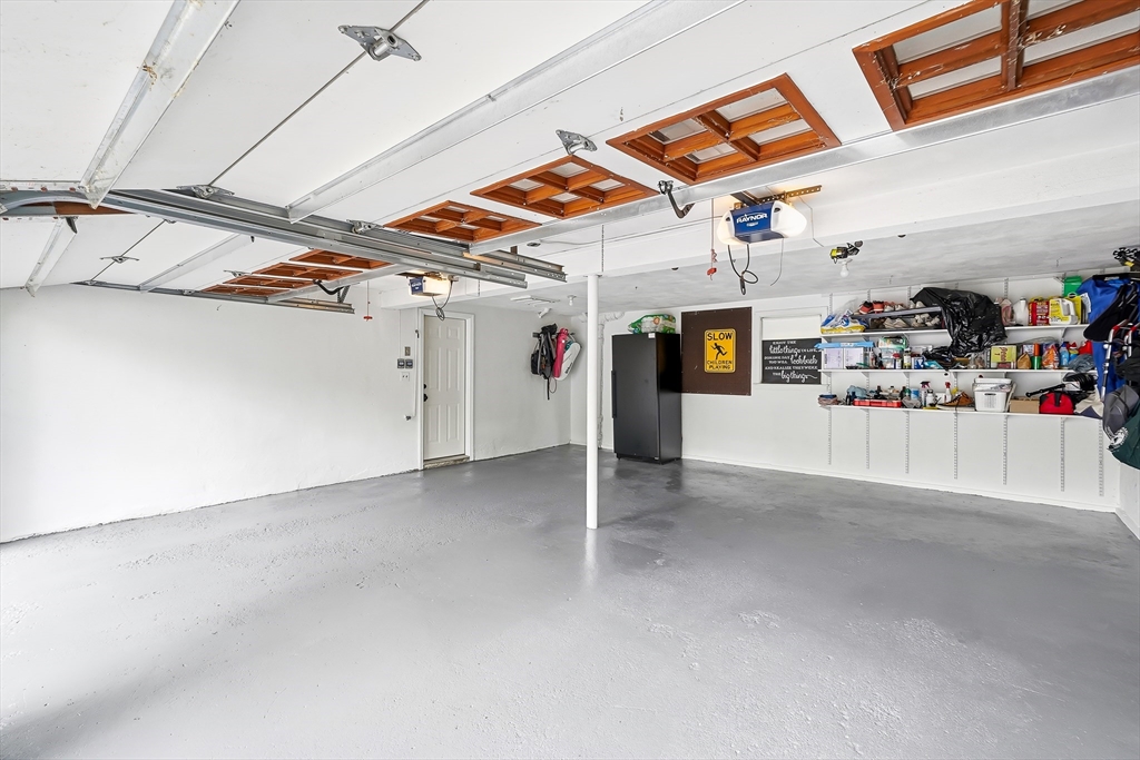 22 Hollywood Rd