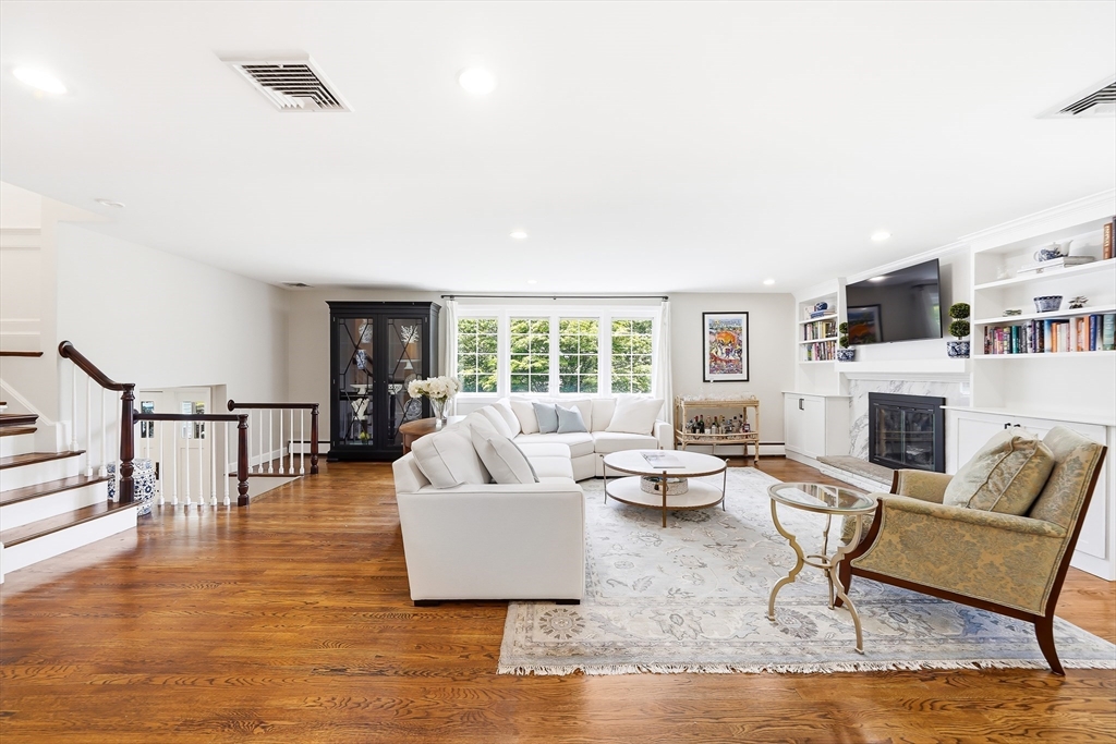 22 Hollywood Rd