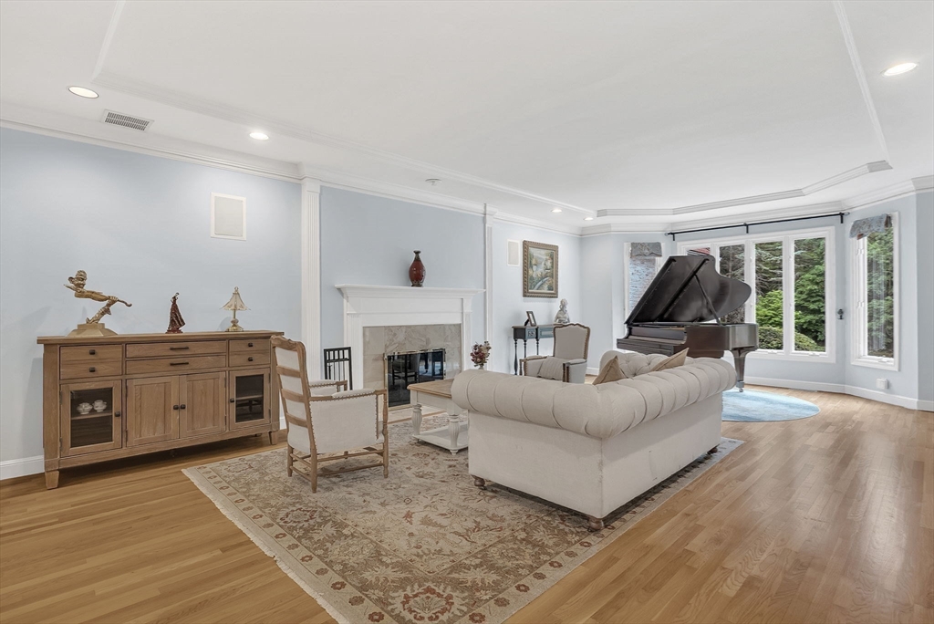 784 Strawberry Hill Rd