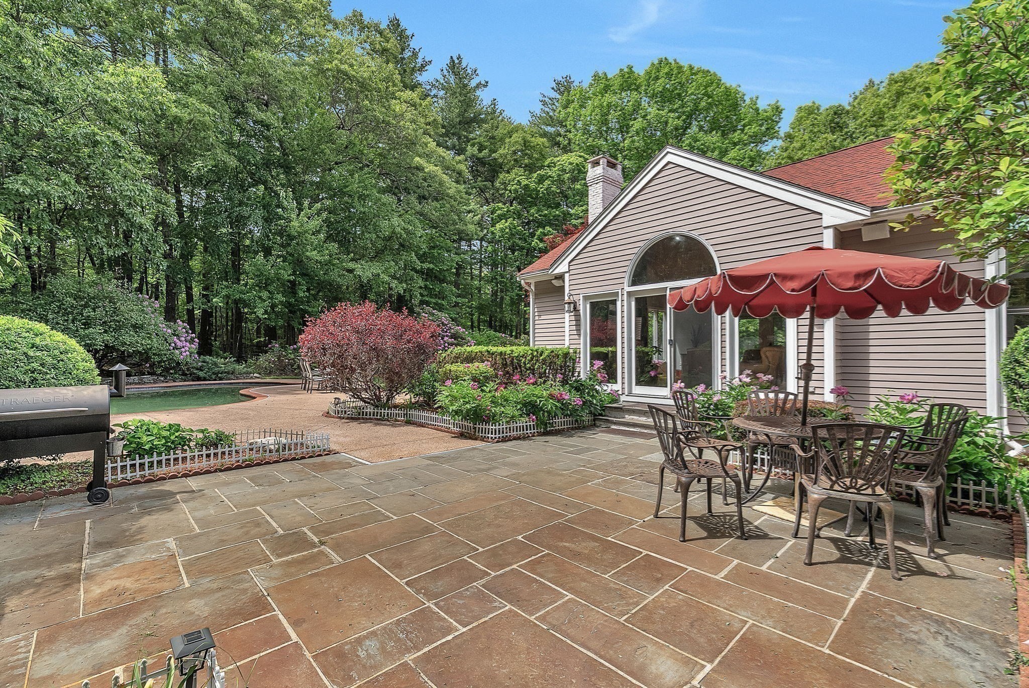 784 Strawberry Hill Rd