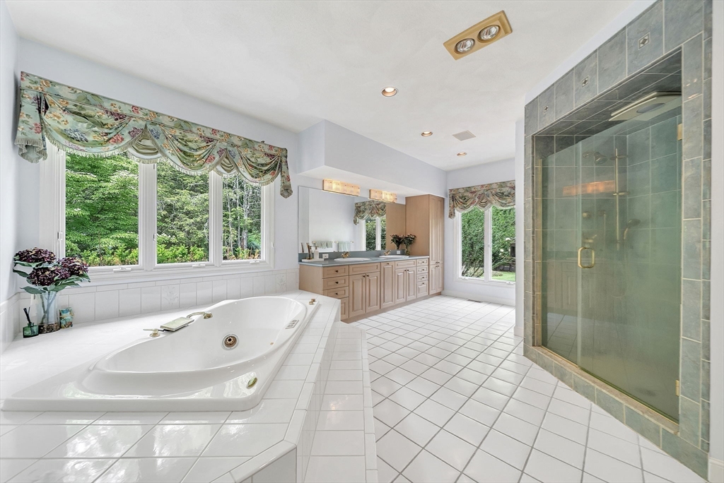784 Strawberry Hill Rd