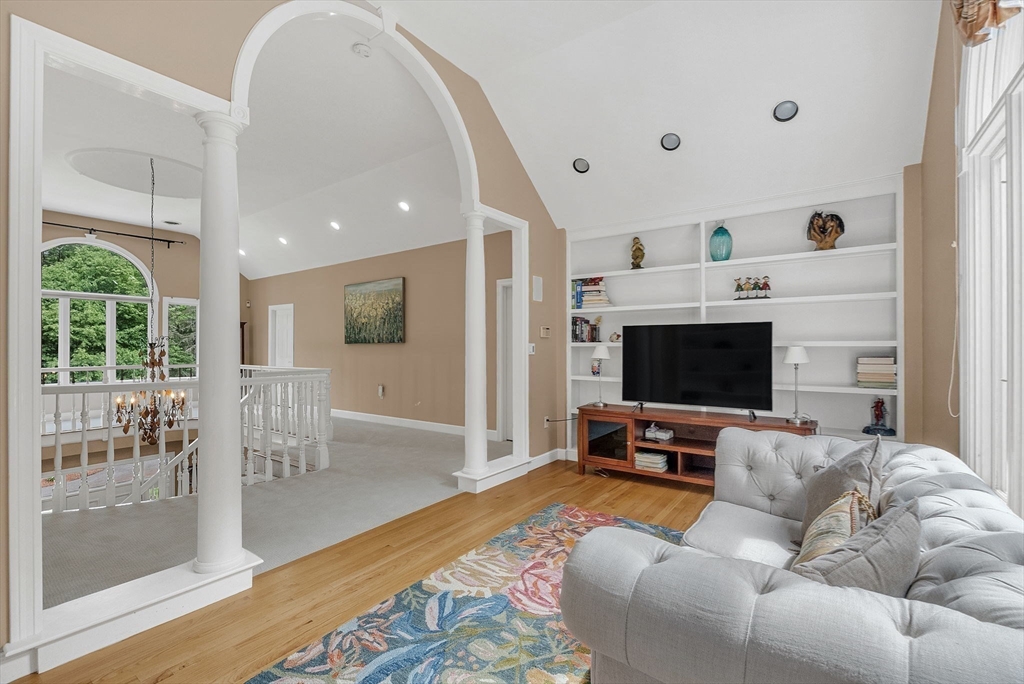 784 Strawberry Hill Rd