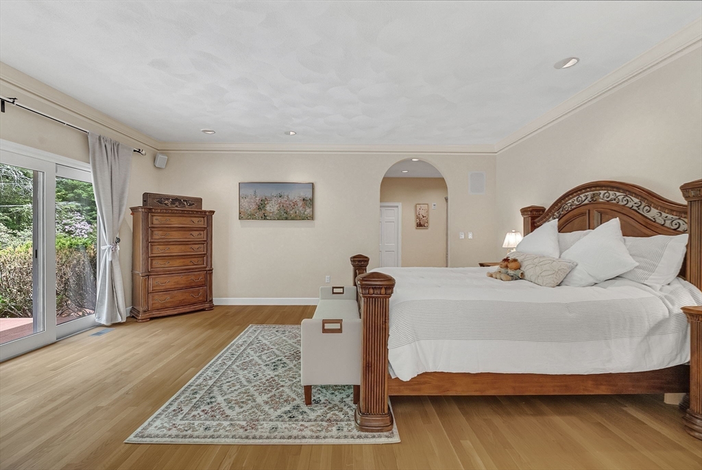 784 Strawberry Hill Rd