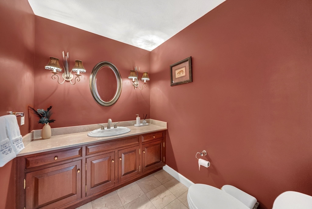 784 Strawberry Hill Rd