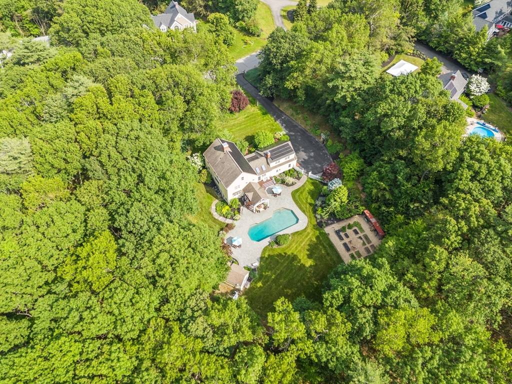 158 Kettle Hole Rd