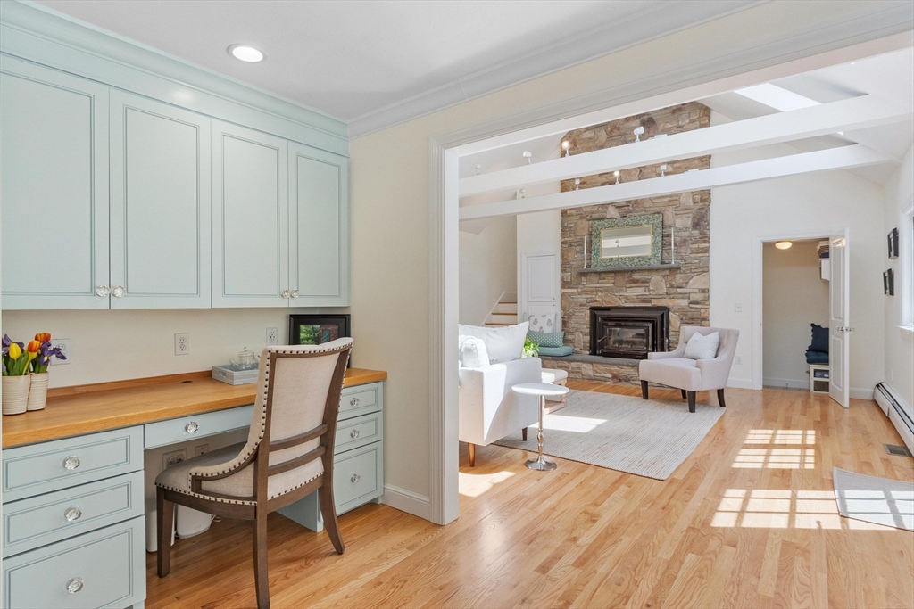 158 Kettle Hole Rd