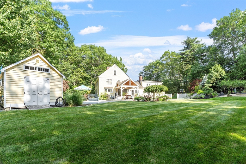 158 Kettle Hole Rd