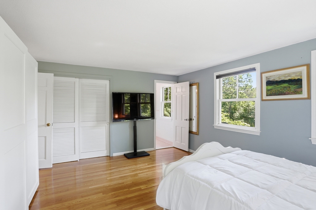 39 Ethan Allen Dr.
