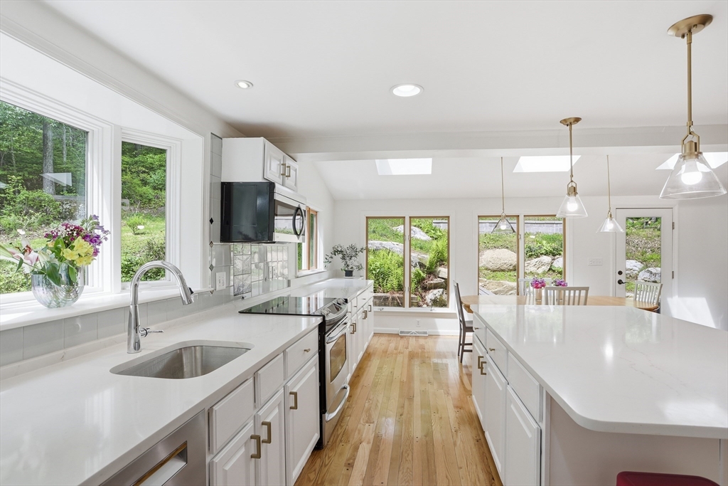 39 Ethan Allen Dr.