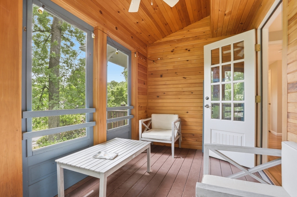 39 Ethan Allen Dr.
