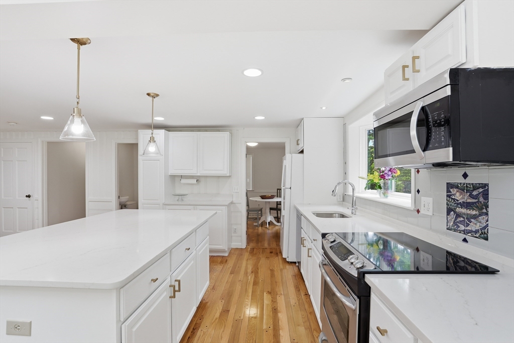 39 Ethan Allen Dr.