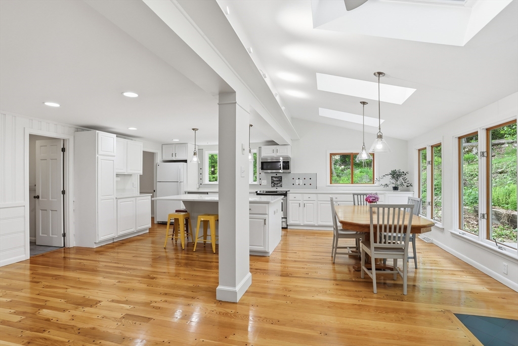 39 Ethan Allen Dr.