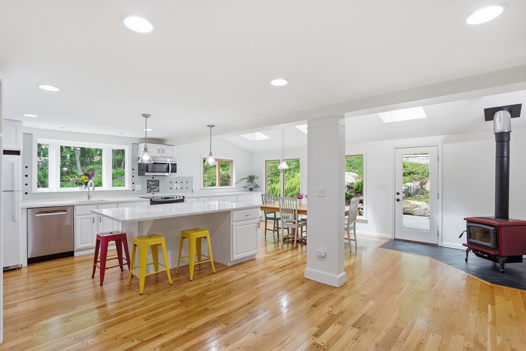 39 Ethan Allen Dr.