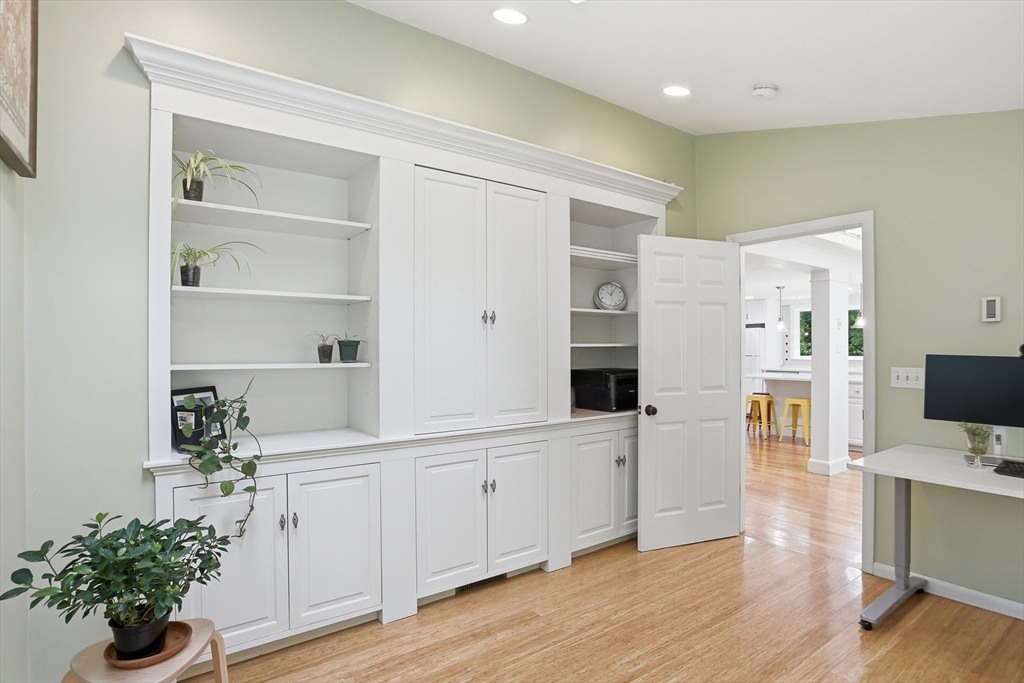 39 Ethan Allen Dr.