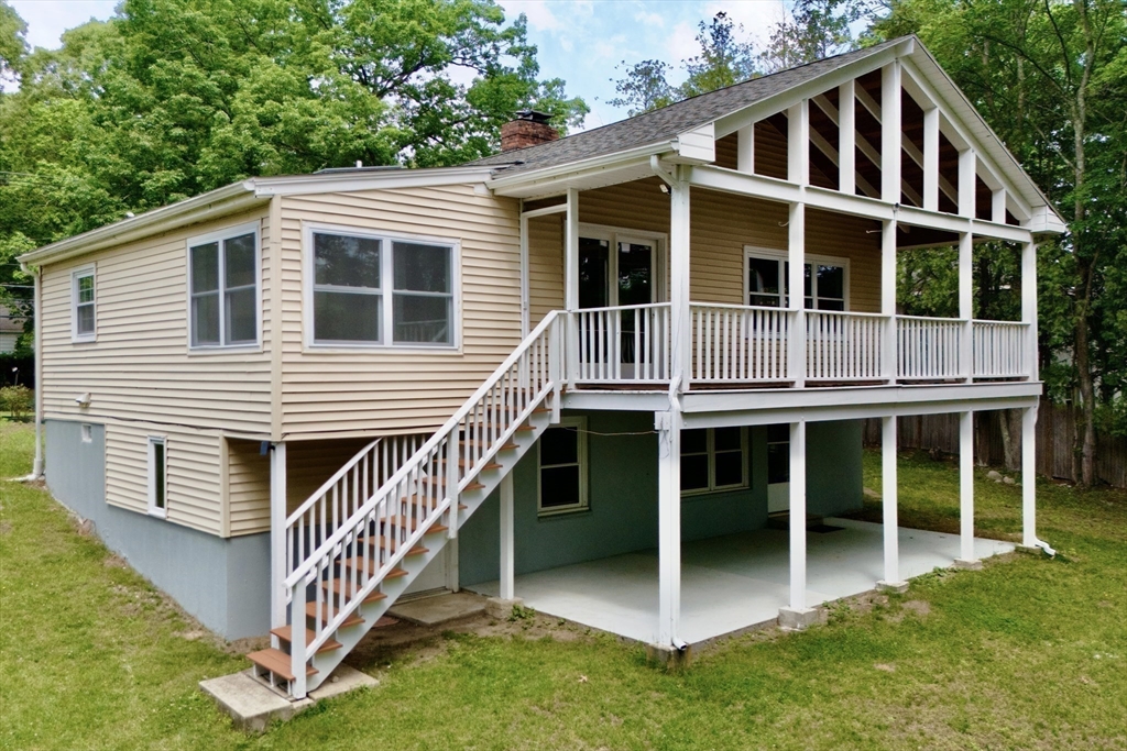 82 Cottage St