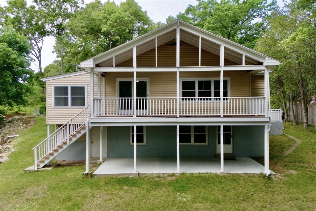 82 Cottage St
